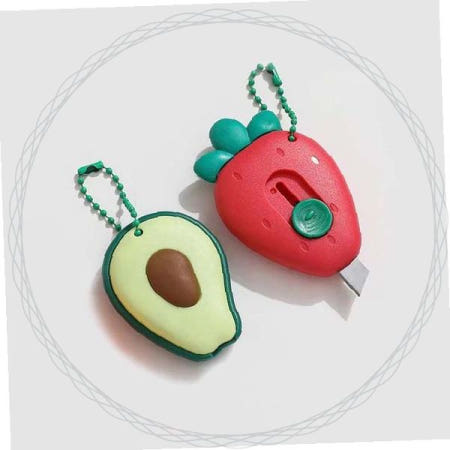 딸기 아보카도 모양 미니 커터칼 휴대용 키링 택배 개봉칼 과일 디자인 안전 캡 포켓 나이프