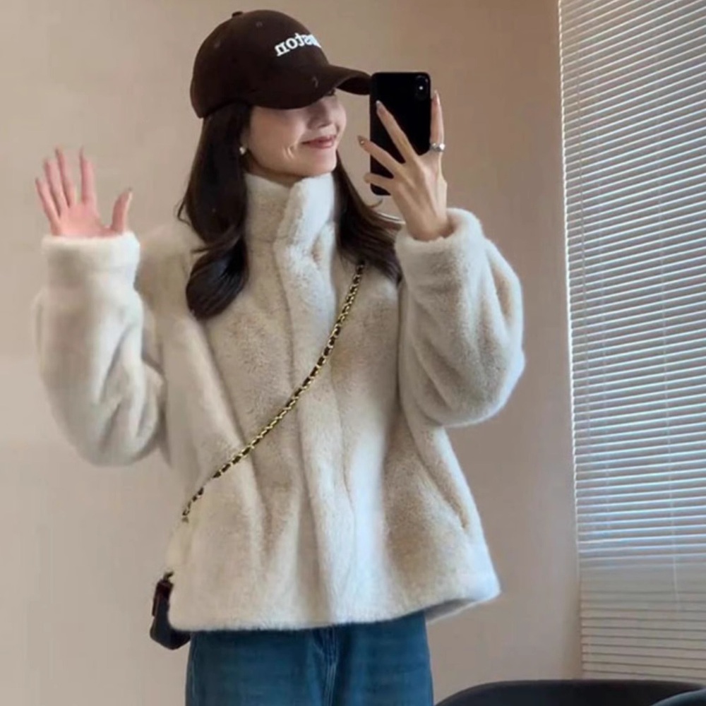 여성 퍼자켓 두꺼운 짧은 후드 상의 재킷 루즈 겨울 가을 모피 페이크 밍크 모조 신상 - 상세 이미지 4