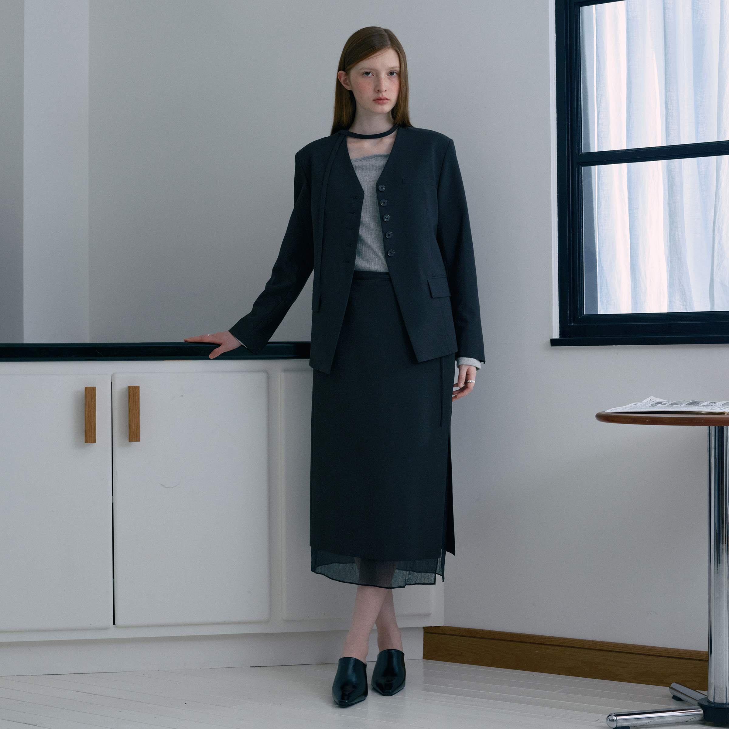 [네이버 단독][쥬시쥬디][SET] 노카라 타이 자켓 + 스커트 셋업 J1ST1N01 제품 이미지