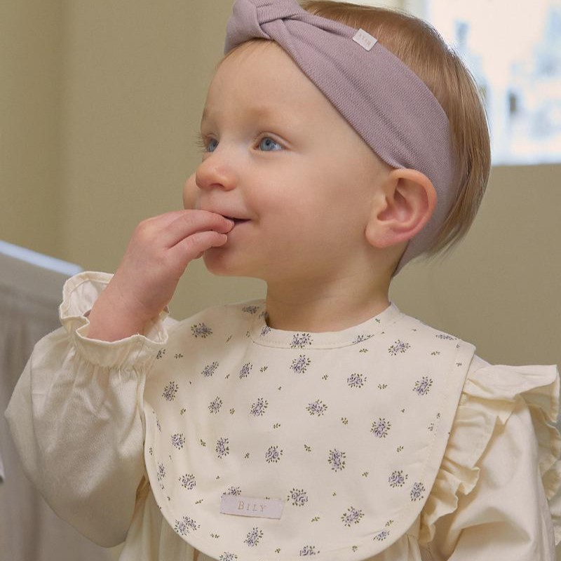 유럽풍 신생아 빕 빌리 라미에뜨 오가닉 아기 턱받이 친환경 유기농 순면 안심 신생아 침받이 이유식 받침