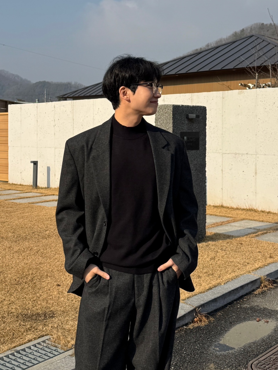 (남녀공용) 소프트 루즈핏 터틀넥 니트 / 겨울 베이직 데일리 목폴라 스웨터 - 상세 이미지 4
