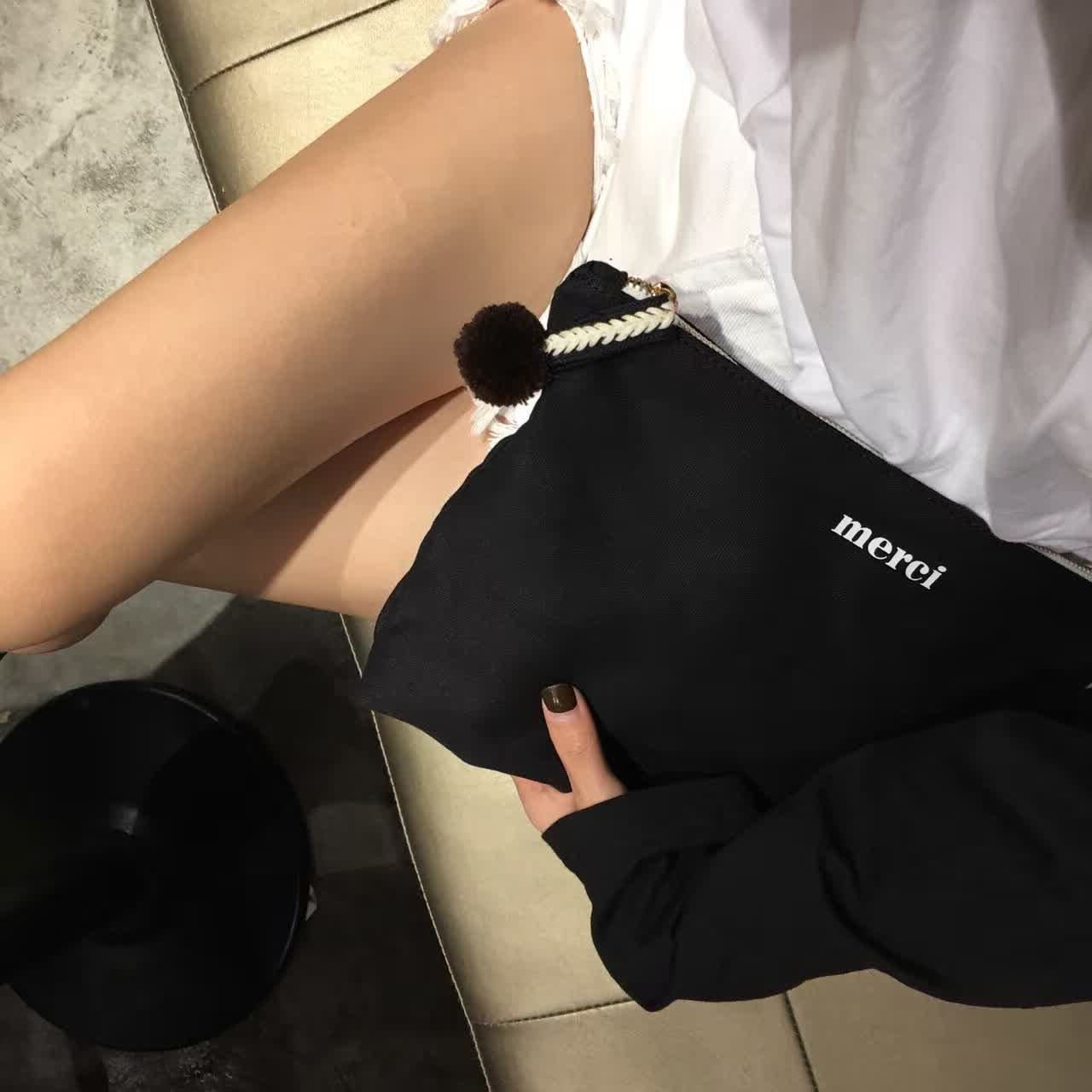 merci 캔버스 파우치 미니가방 폼폼 클러치 - 상세 이미지 2