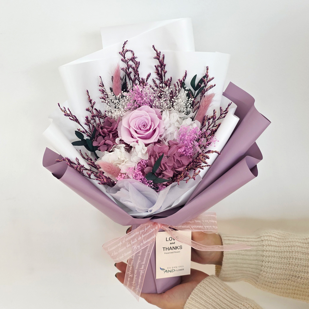 시들지않는 생화 프리저브드플라워 + 쇼핑백 졸업식 입학식 생일 축하 학예회 꽃다발 꽃배달