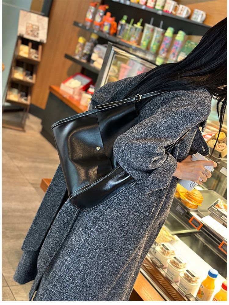 여성 소가죽 토트백 대용량 숄더백 캐주얼 스타일 데일리 패션 가벼운 착용감 천연가죽 소재 - 상세 이미지 5
