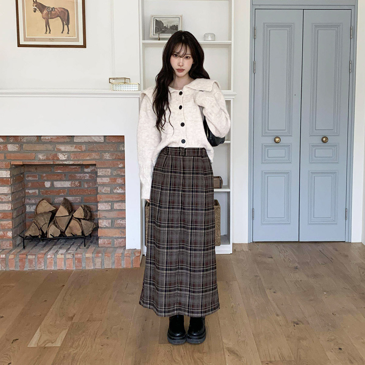 체크 단추 트임 뒷밴딩 여자 롱스커트 - 메인 이미지