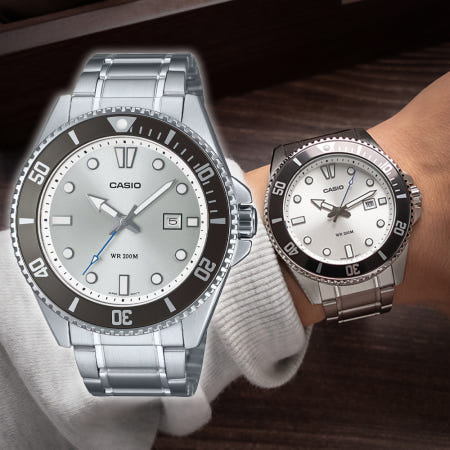 백화점AS 카시오 시계 메탈 다이버 흑새치 녹새치 시리즈 44mm MDV-107D-7AV