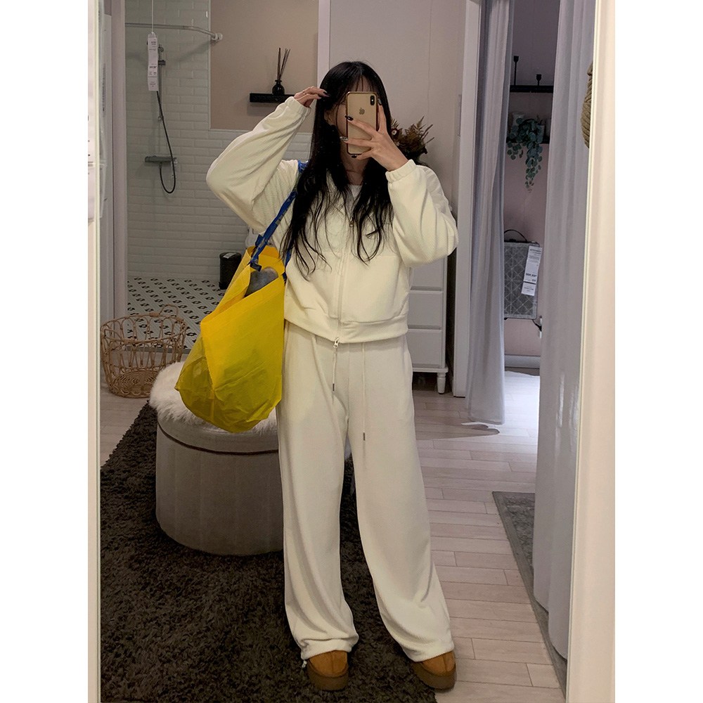 [당일출고/MADE/밍크기모] 뽀송 벨벳 코듀로이 트레이닝 세트 (후드 집업+팬츠 셋업)