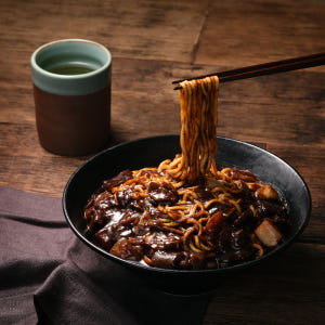 흑백요리사 철가방요리사 도량 임태훈 셰프 짜장면 중식 캠핑 밀키트 800... 맛있게 먹은 솔직 후기 - 상품 이미지 4