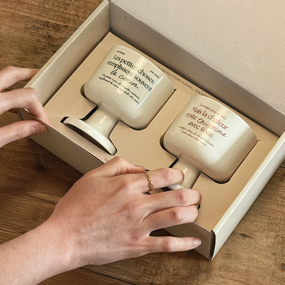 유월가게 모망 세라믹 레터링 고블렛잔 2p 선물 세트 집들이 선물 와인잔