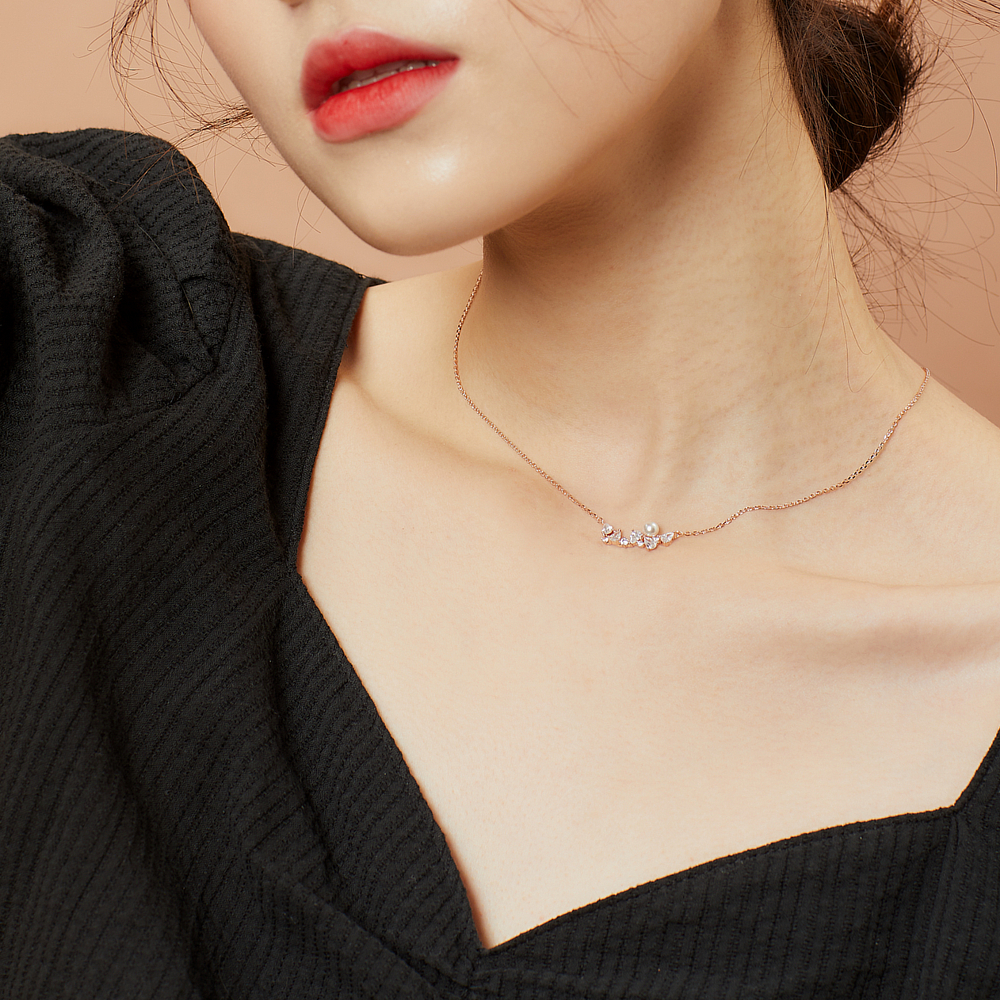 모노그래프 포인트 여성 주얼리 캐주얼 펜던트 패션 데일리 드롭 목걸이 펄블라썸 - 상세 이미지 5