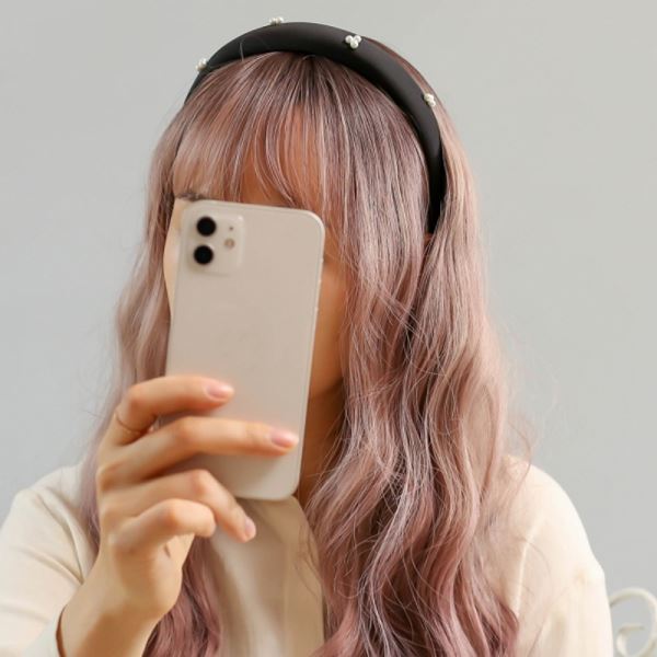 볼륨 헤어밴드 엔젤슈슈 블랙 진주 새틴 머리띠 - 상품 이미지
