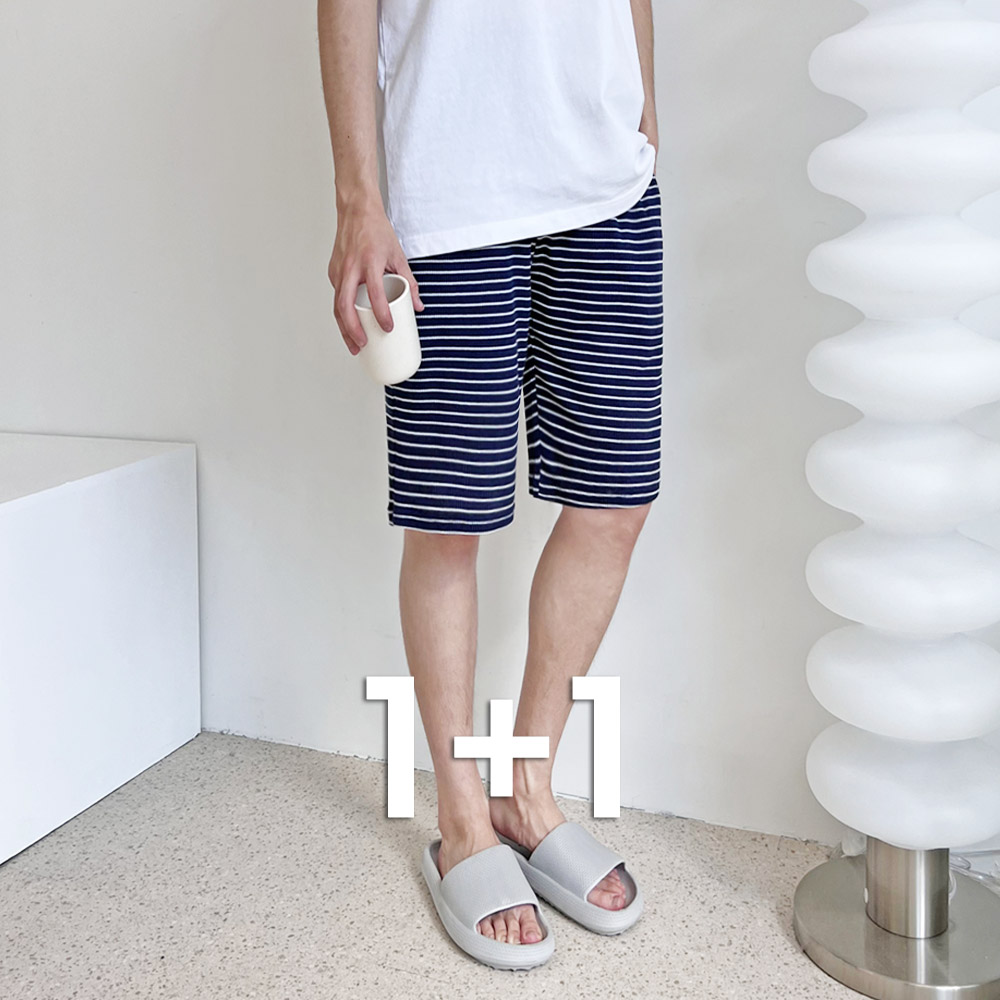 남자홈웨어스트라이프반바지 800 네이비 YAN 1+1 - 메인 이미지