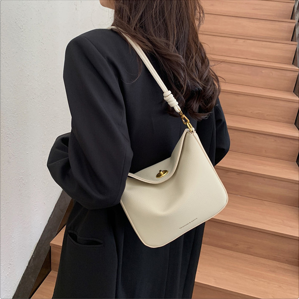 비첼도 데일리 심플 숄더앤크로스 가방 SD-250528 - 메인 이미지