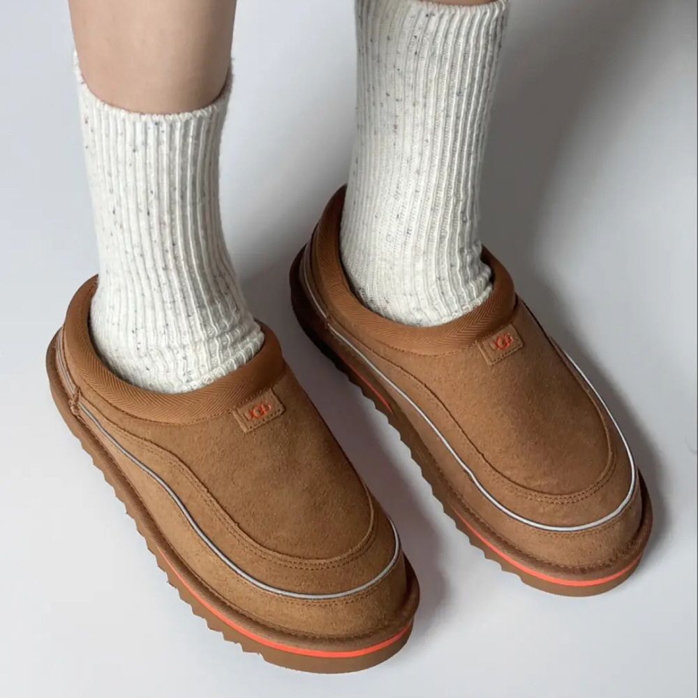 미국 UGG 타스만 칼리 웨이브 슬립온 남녀공용 카멜 1136700 - 상품 이미지