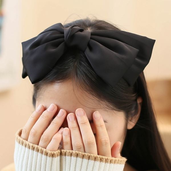 헤어액세서리 리본 왕 새틴 엔젤슈슈 헤어밴드 - 메인 이미지