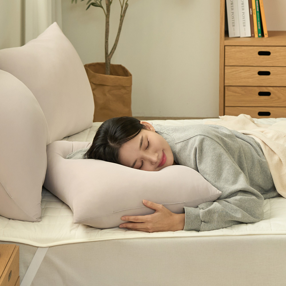 1+1 베네베딩 사계절 말랑 쫀쫀한 모찌 베개솜 30x50