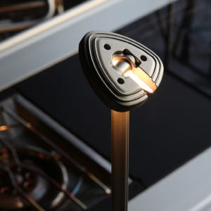 파이넬 N7 미니 블랙 캠핑 스탠드 랜턴 충전식 LED 높이조절 조명 운동러 솔직 후기 | 실사용 리뷰 - 상품 이미지 4