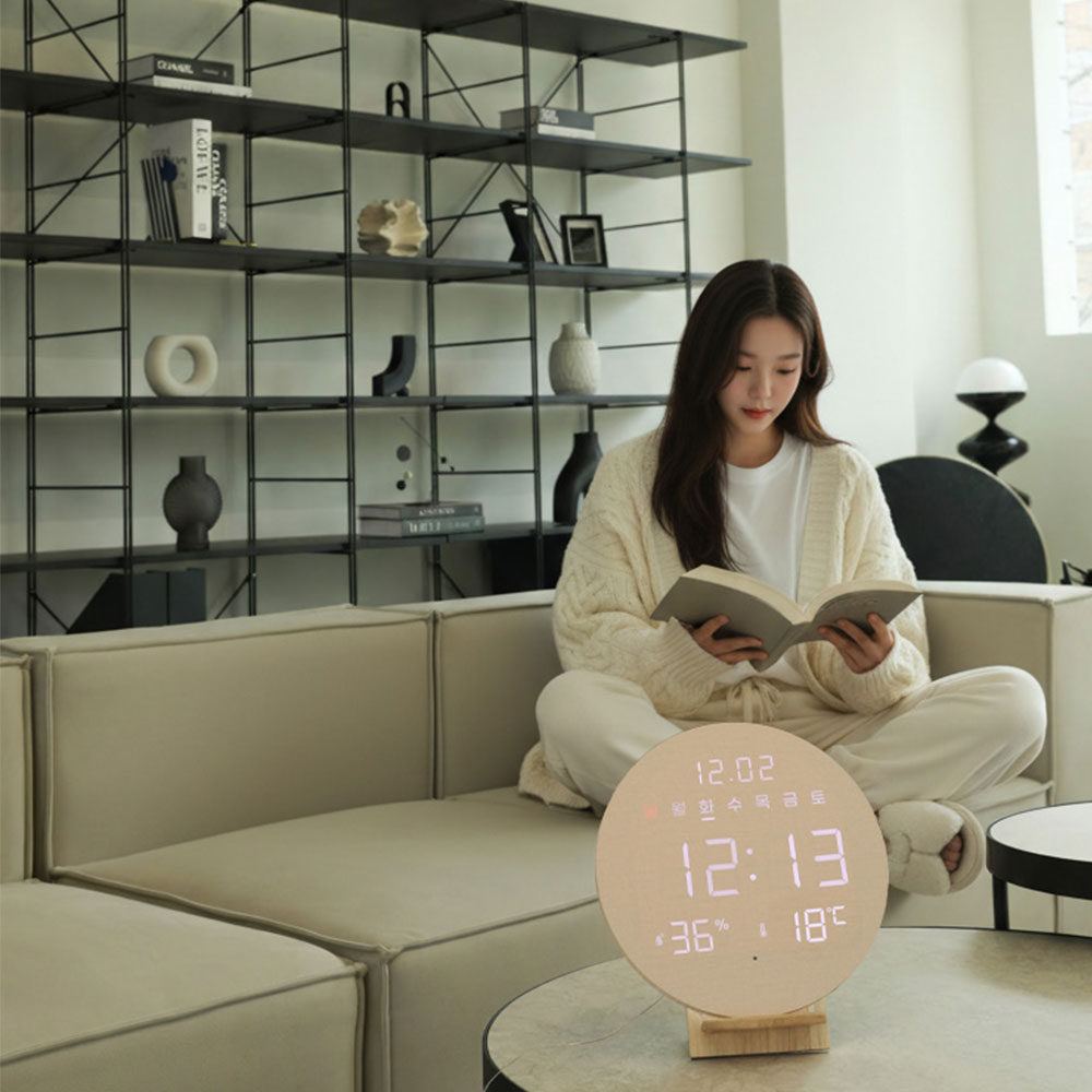 오아 데이클락 LED 벽시계 온습도 무소음 디지털 벽걸이 시계 거실 사무실 인테리어