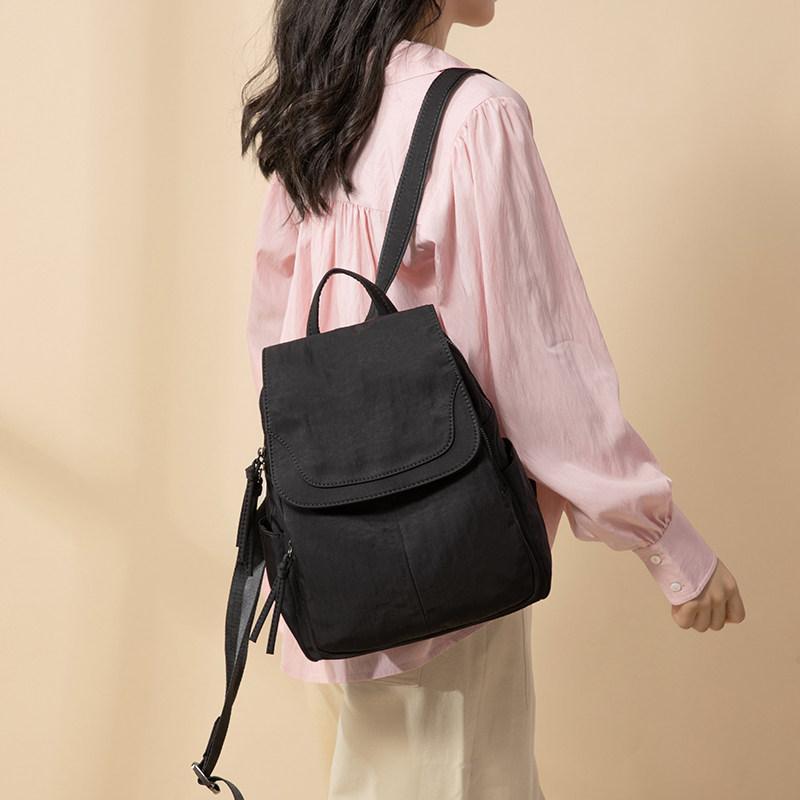 데일리 여성 백팩 가벼운 나일론 보부상 수납 출근 외출 가방