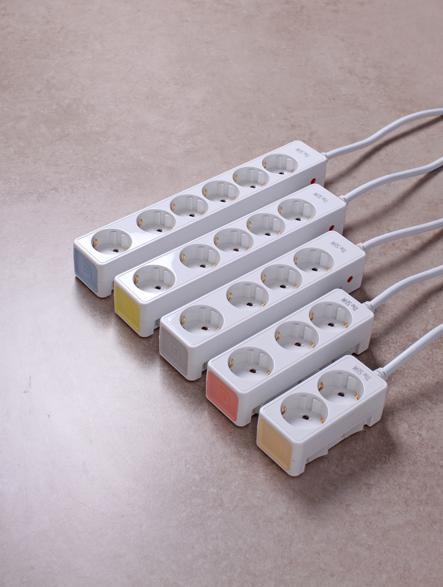 국산 개별 접지 4구 멀티탭 더슬림 안전 멀티 콘센트 네모탭 1.5m 이미지 2