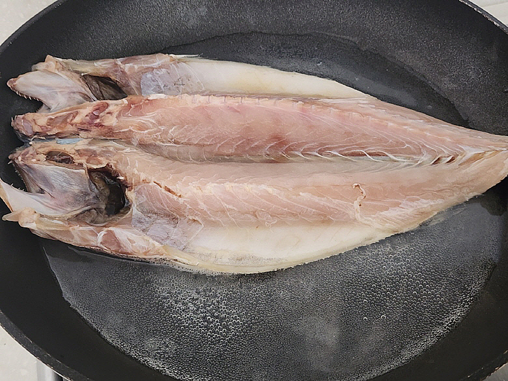 여수 자연산 반건조민어 1kg 손질4미 이미지 7