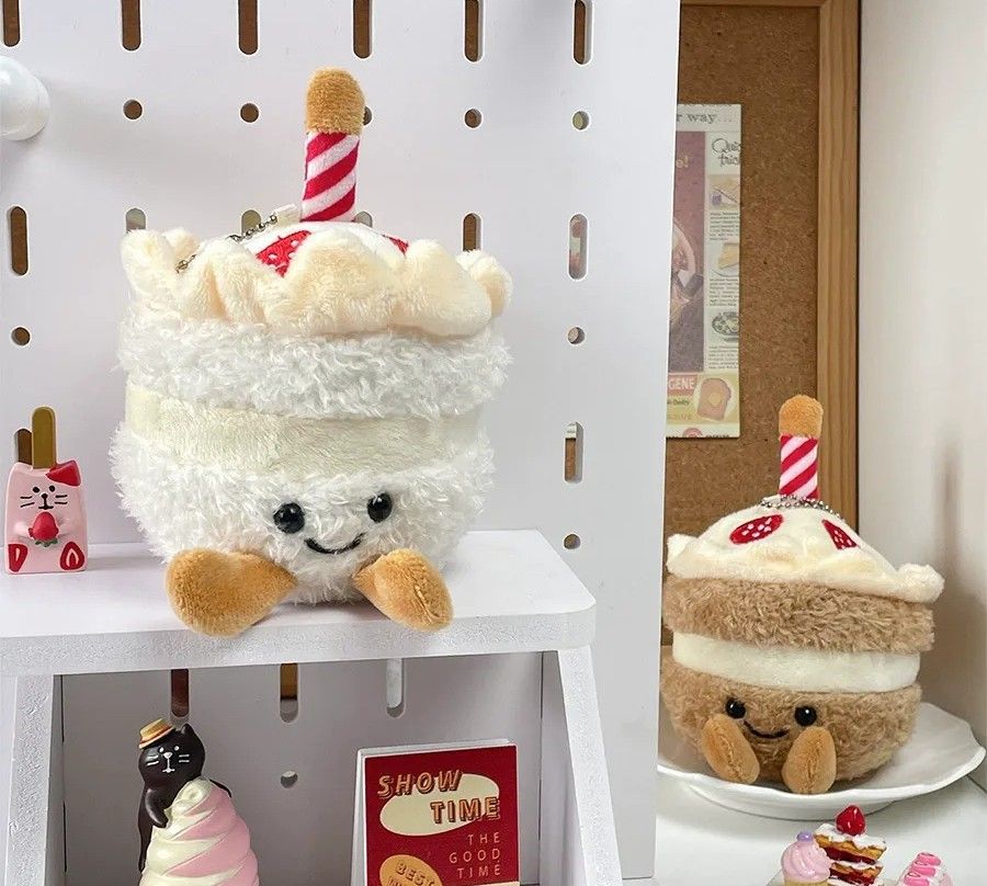 3종 케이크 인형 키링 컵케이크 생일 축하 케이크 HBD 인형 키링 키홀더 열쇠고리 백참 참장식 가꾸 백꾸 특이한 친구 우정 생일 선물 이미지 6