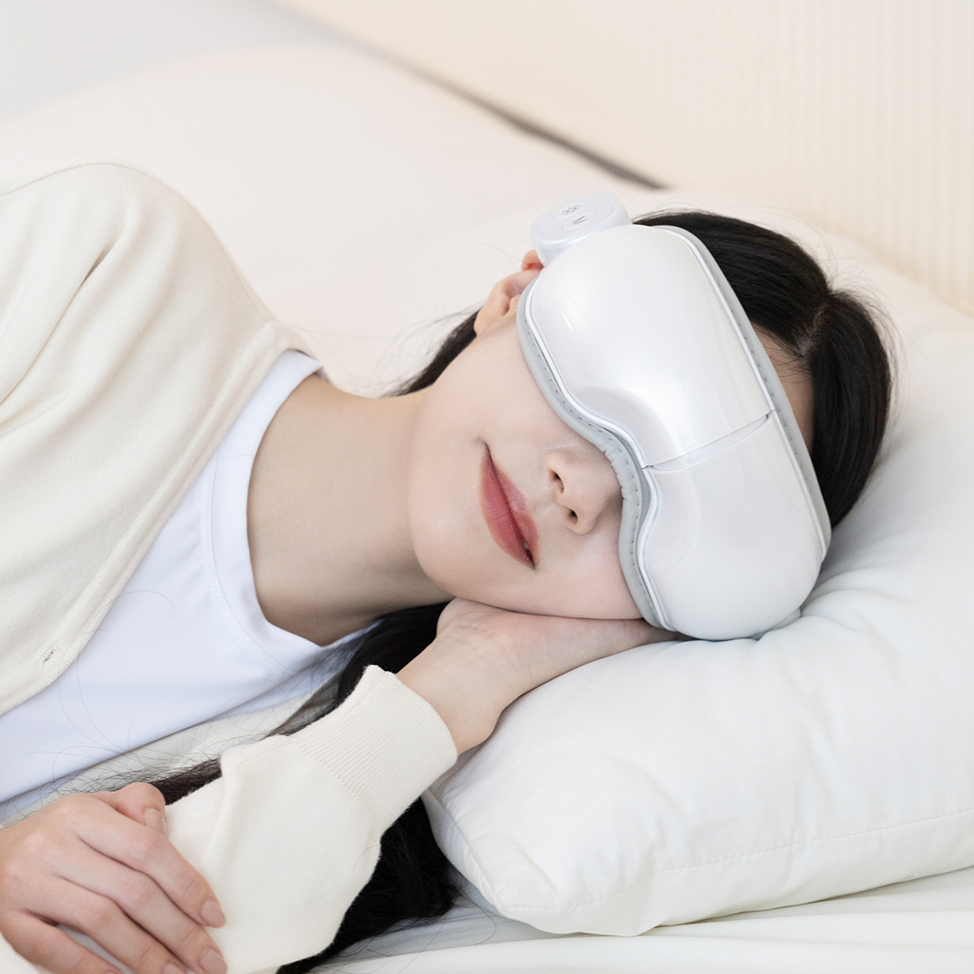 휴그랩 관자 눈마사지기 국내 최초 눈관자놀이 동시 마사지 온열 무선 찜질 - 상품 이미지