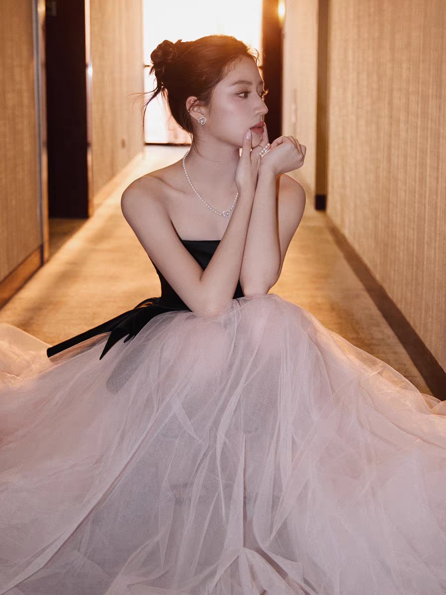블랙 탑 튜브 핑크 튤 셀프웨딩드레스 이브닝 화보촬영 드레스 - 상세 이미지 2