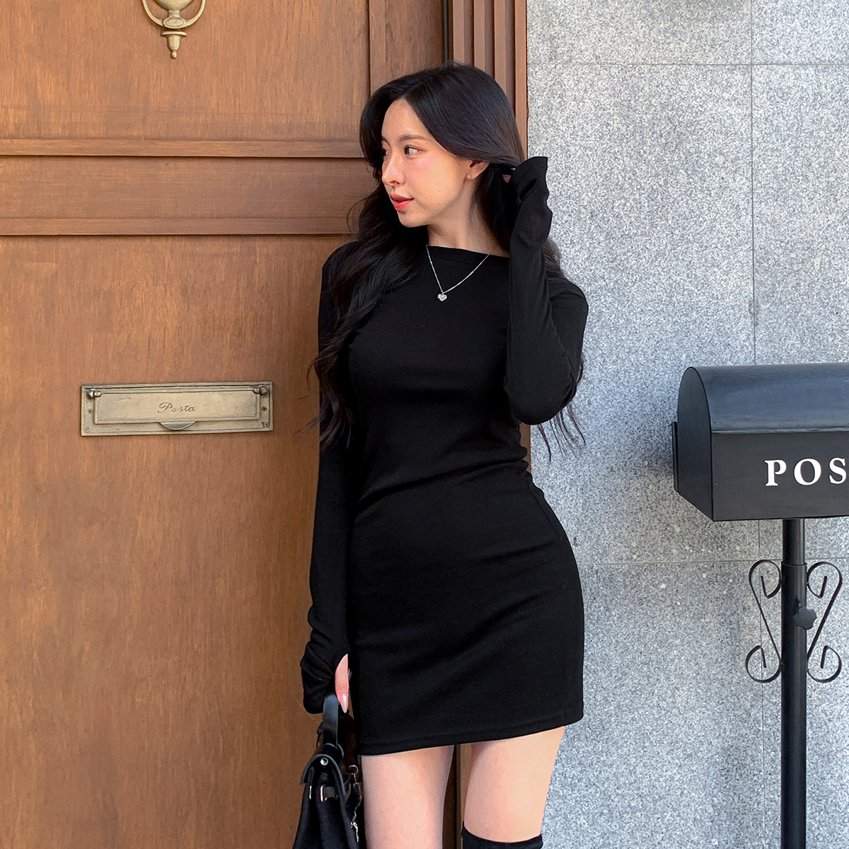 하니지 라운드넥 워머 무지 긴팔 미니 원피스 - 상세 이미지 3