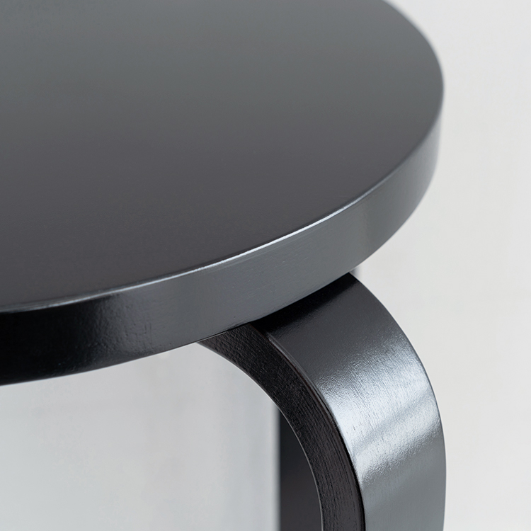 OLIVER 스툴 올블랙 5673.1903