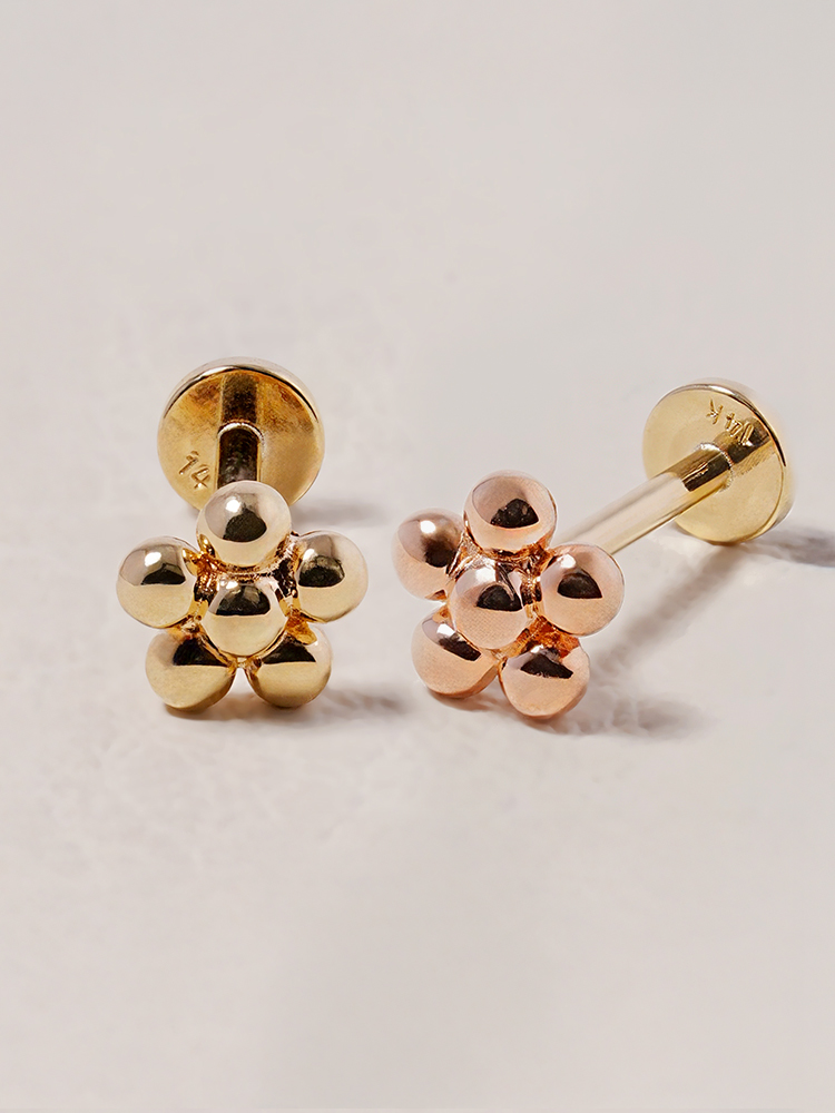 [0.8mm]14K 인터널 러블리 통통 꽃볼 라블렛 피어싱 귀걸이 - 상품 이미지