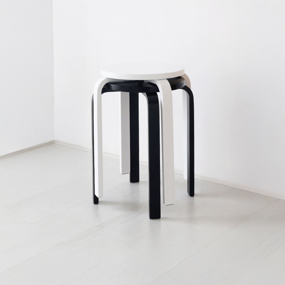 OLIVER 스툴 올블랙 5673.1903