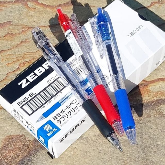 제브라 0.7mm 대용량잉크 유성볼펜-타프리클립 1다스 블랙 1다스 - 메인 이미지