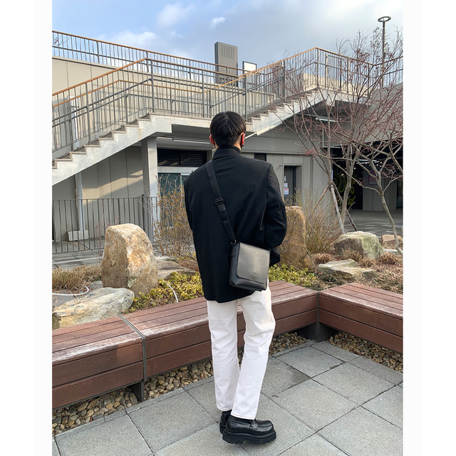 폴미 남자미니크로스백 가죽 학생 가방 메신저백 1196 - 상세 이미지 2
