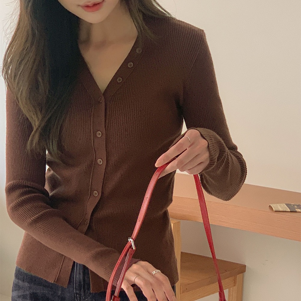 루아 브이넥 골지 단추 포인트 가디건 슬림핏 - 상품 이미지