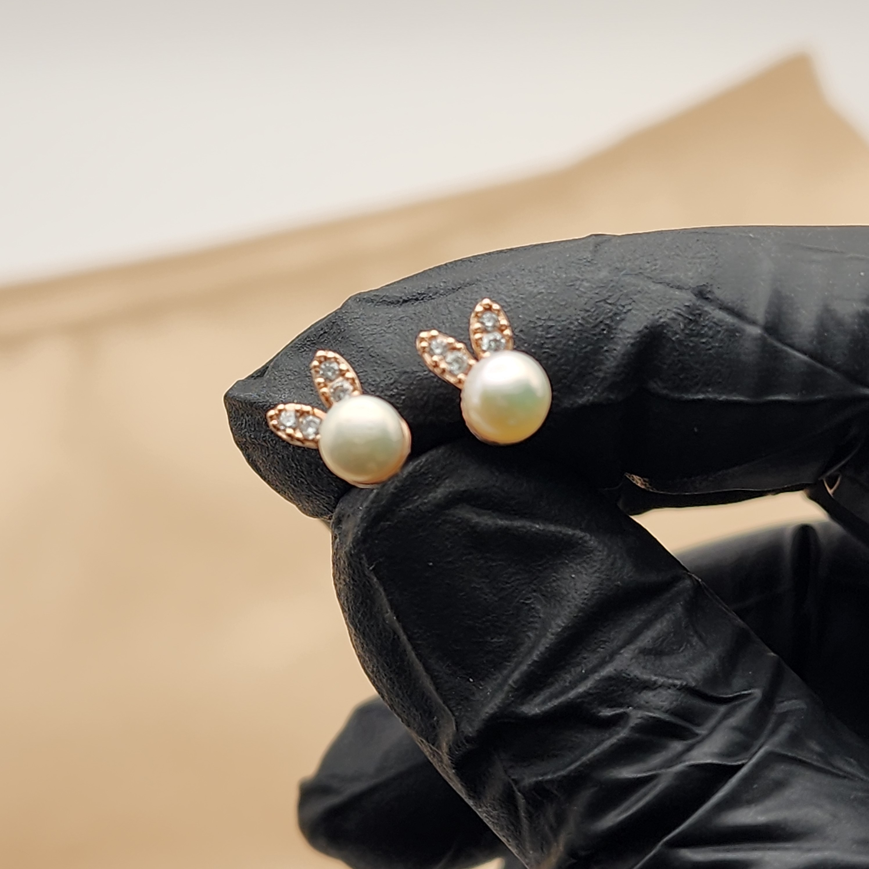 베라 바니 925실버 귀여운 토끼 담수진주 귀걸이 실리콘 뒤침