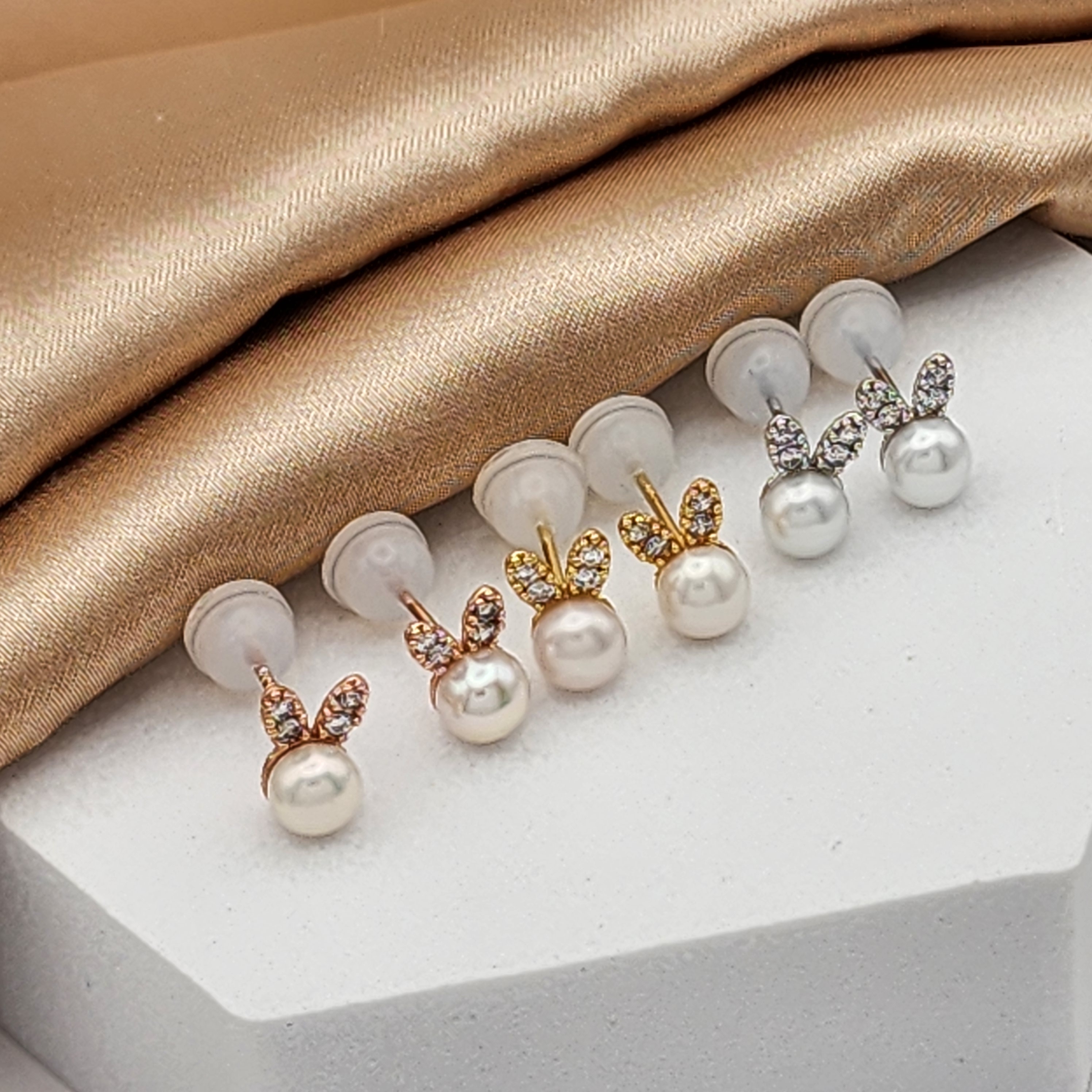 베라 바니 925실버 귀여운 토끼 담수진주 귀걸이 실리콘 뒤침