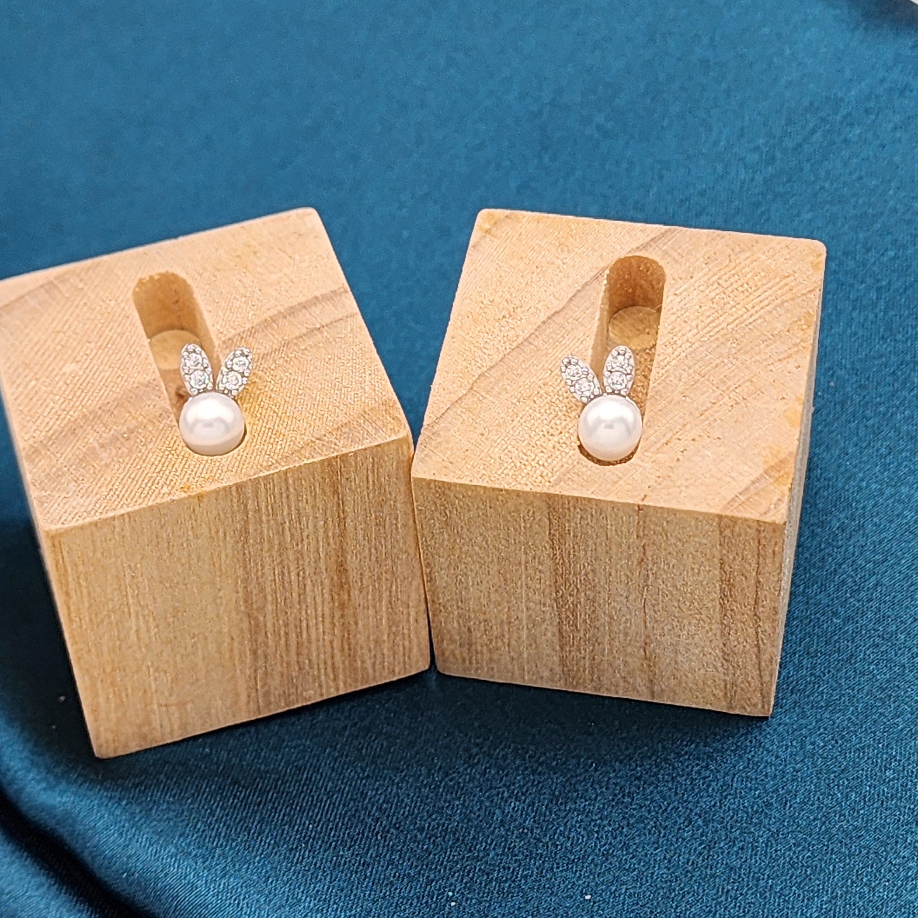 베라 바니 925실버 귀여운 토끼 담수진주 귀걸이 실리콘 뒤침