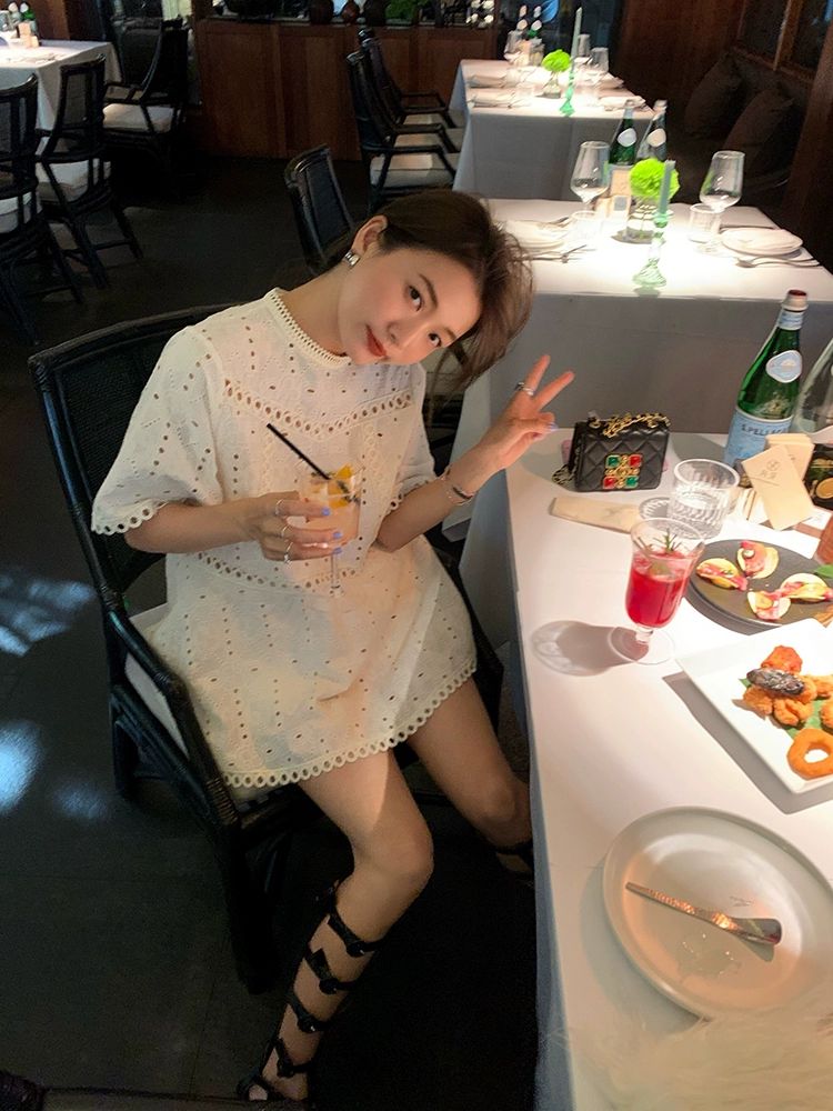 펀칭자수 링라인 투피스세트 모범택시 자카드패턴 - 상품 이미지