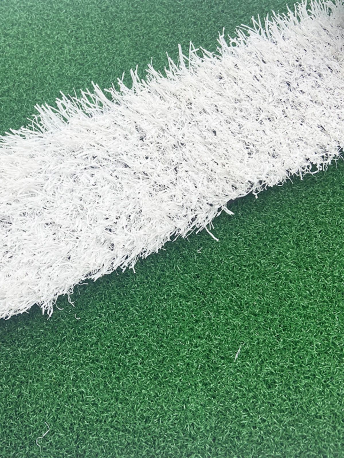 흰색 인조잔디 실내 야외 유치원 학교 축구장 배드민턴장 구분선 인조잔디 시공 - 메인 이미지