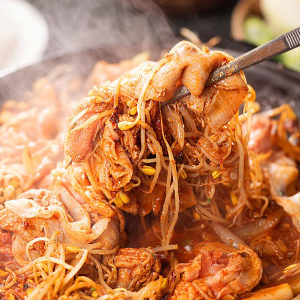 [억수로상회] 푸짐한 콩나물 불고기 (국내산 돈육 300g 포함) 1kg, 2개 이미지 8