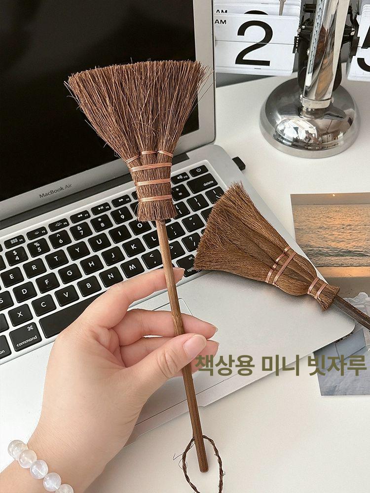 미니 키보드 청소 브러시 휴대용 소형 데스크 먼지 제거 확장형 손잡이 소형 브라운 - 상세 이미지 2