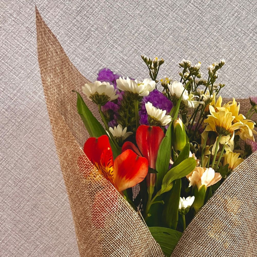 필러한다발 꽃다발 선물 생화 졸업 졸업식 발표회 축하 감사 예쁜꽃다발 고요히꽃