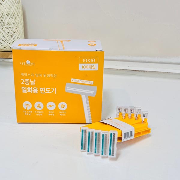 나무 이야기 2중날 일회용 면도기( 100개입) 날면도기 목욕탕 대용량 - 메인 이미지