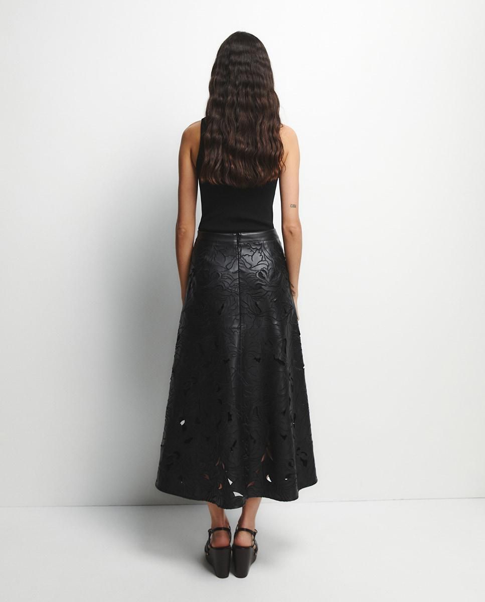 스페라 펀칭 레더 미디 스커트 56215103146 NEGRO - 상세 이미지 4