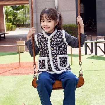우루 아동용 꽃무늬 할머니 포켓 김장조끼 2개 세트 어린이 초등학생 유치원 제니 촌캉스룩 - 상세 이미지 3