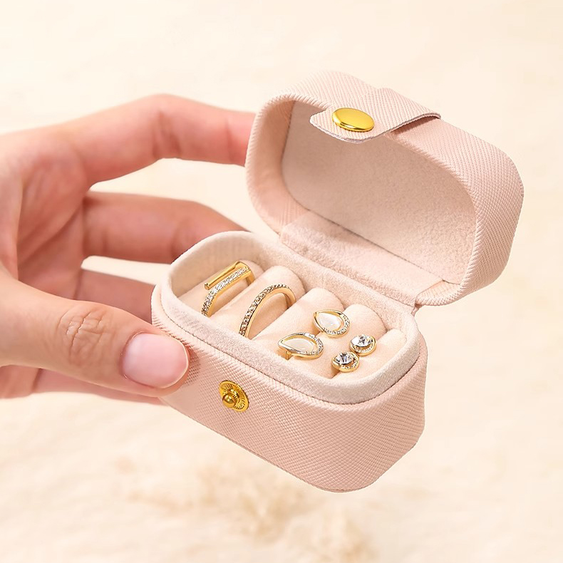 미니 휴대용 반지 귀걸이 수납함 가죽 악세사리 정리함 화이트 미니 반지함 - 상세 이미지 4