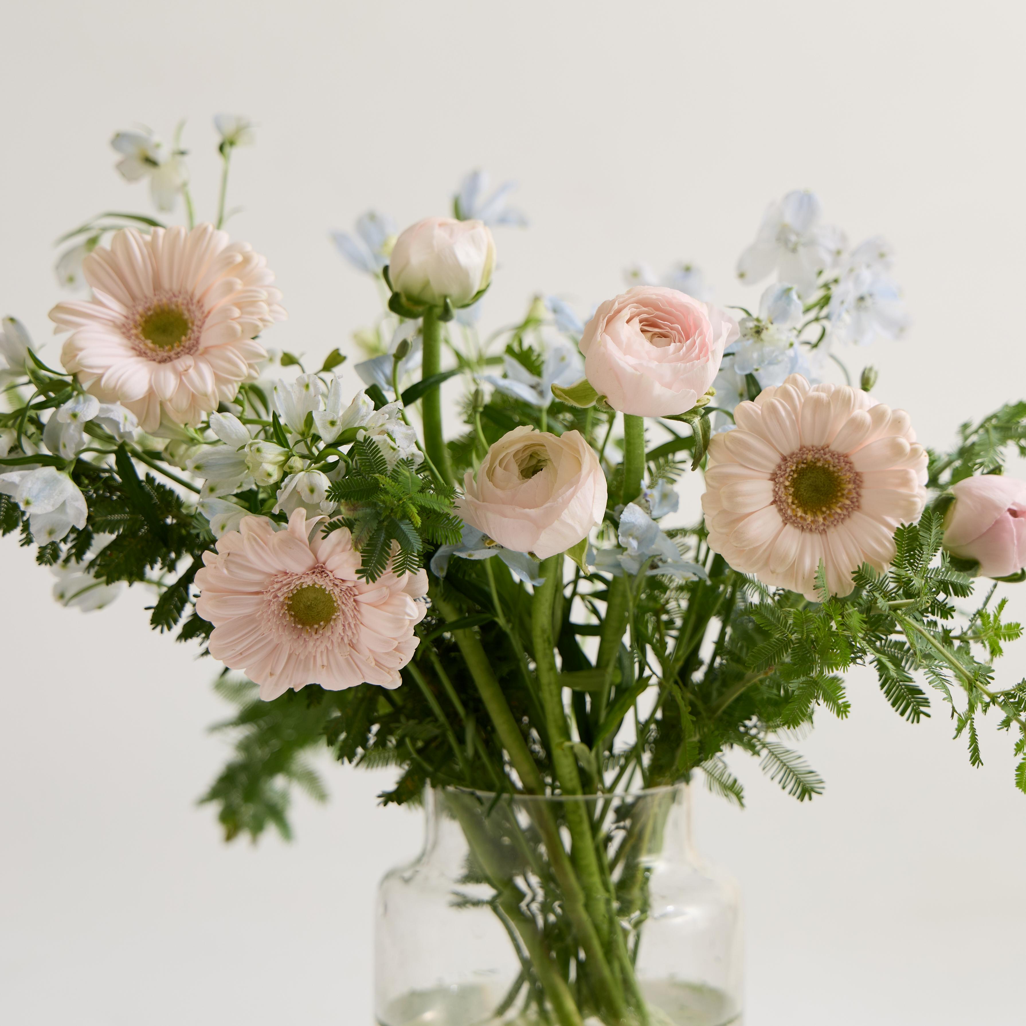 [플로픽] 파스텔 세실리아 믹스 (S/L/꽃다발) 생화꽃다발 제철꽃믹스 졸업식꽃다발 생일선물 꽃시장 꽃정기구독 온라인 꽃배송 셀프돌상 촬영