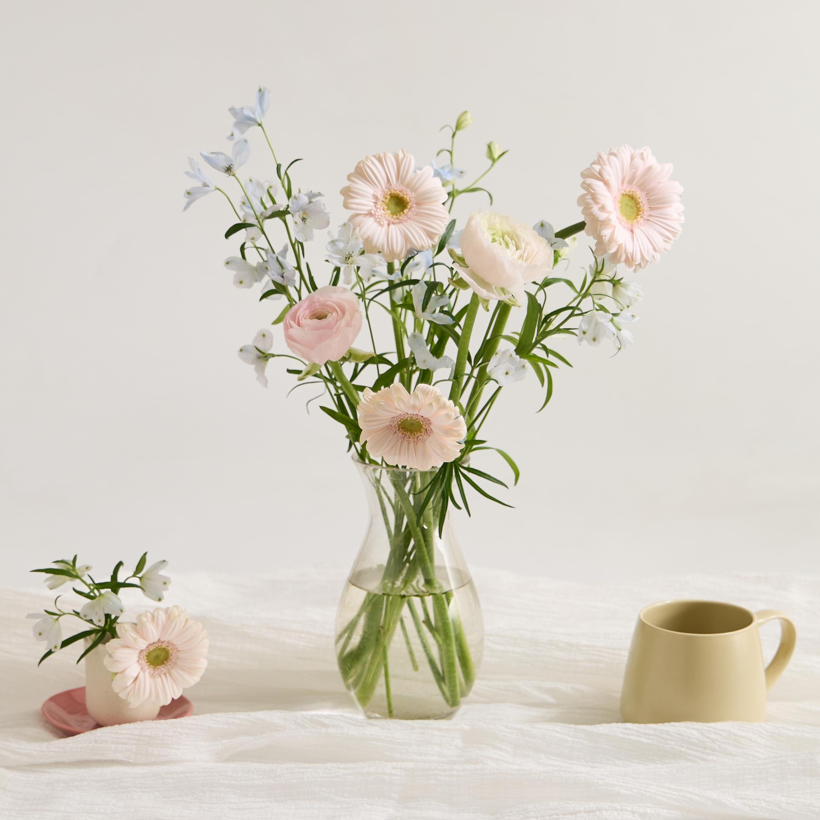 [플로픽] 파스텔 세실리아 믹스 (S/L/꽃다발) 생화꽃다발 제철꽃믹스 졸업식꽃다발 생일선물 꽃시장 꽃정기구독 온라인 꽃배송 셀프돌상 촬영