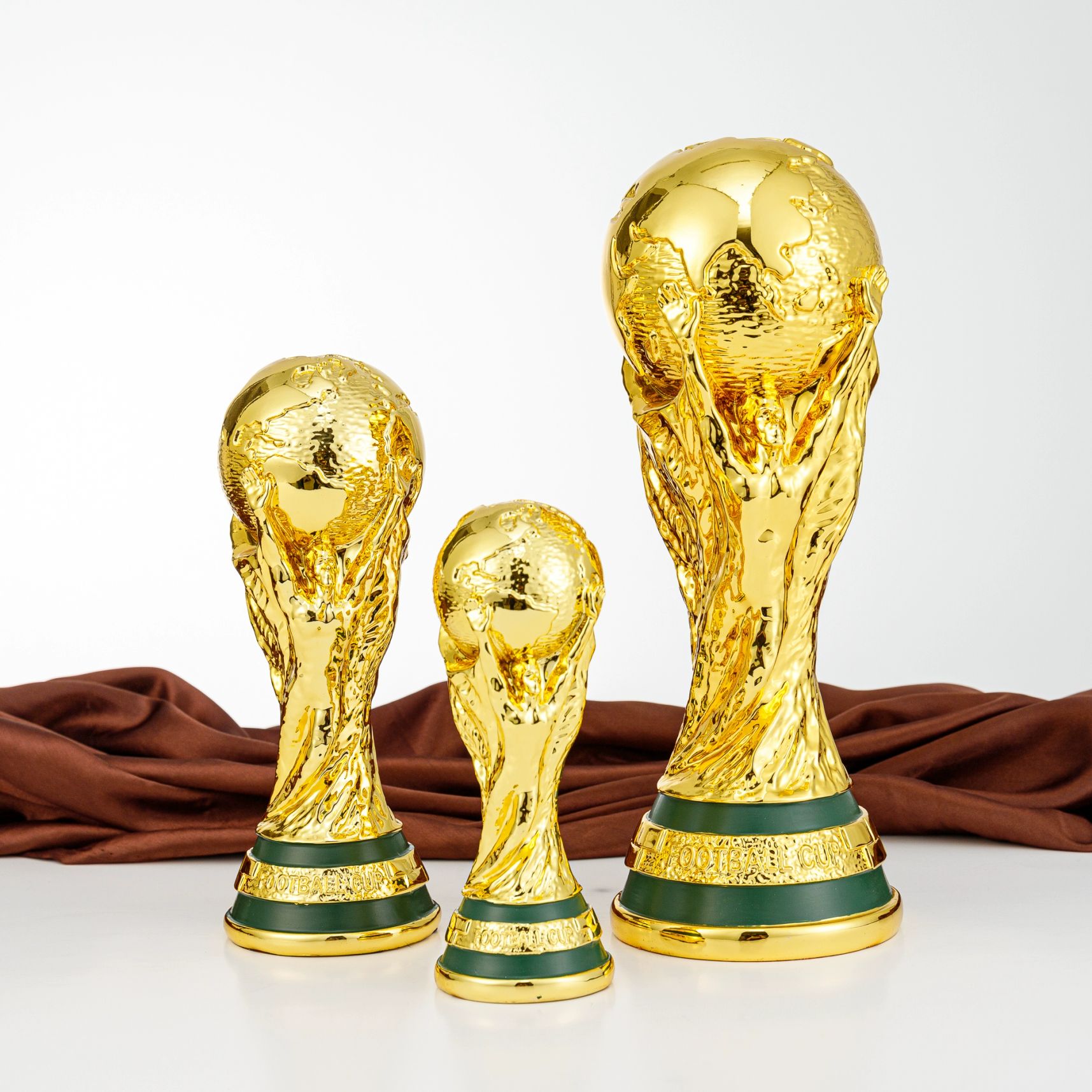 블루바구니 월드컵 모형 축구 경기 기념품 금도금 선물 상자 컬러 3.3kg - 상세 이미지 4